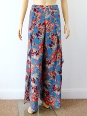 INTERMIX 100% Silk Buttoned Front Split Wide Leg Pants W 26 3/4” / Size Petite