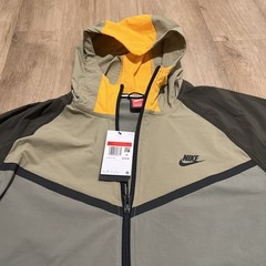 Nike Tech Windrunner Full Zip Hooded Jacket Olive Green Men Size $155 IB8956-276
