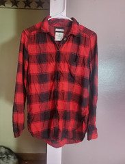 American Eagle Outfitters Red/Black Plaid Flannel Button-Up Shirt Pockets XS